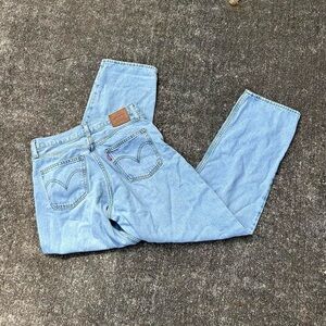 Levi’s vintage 90s jeans